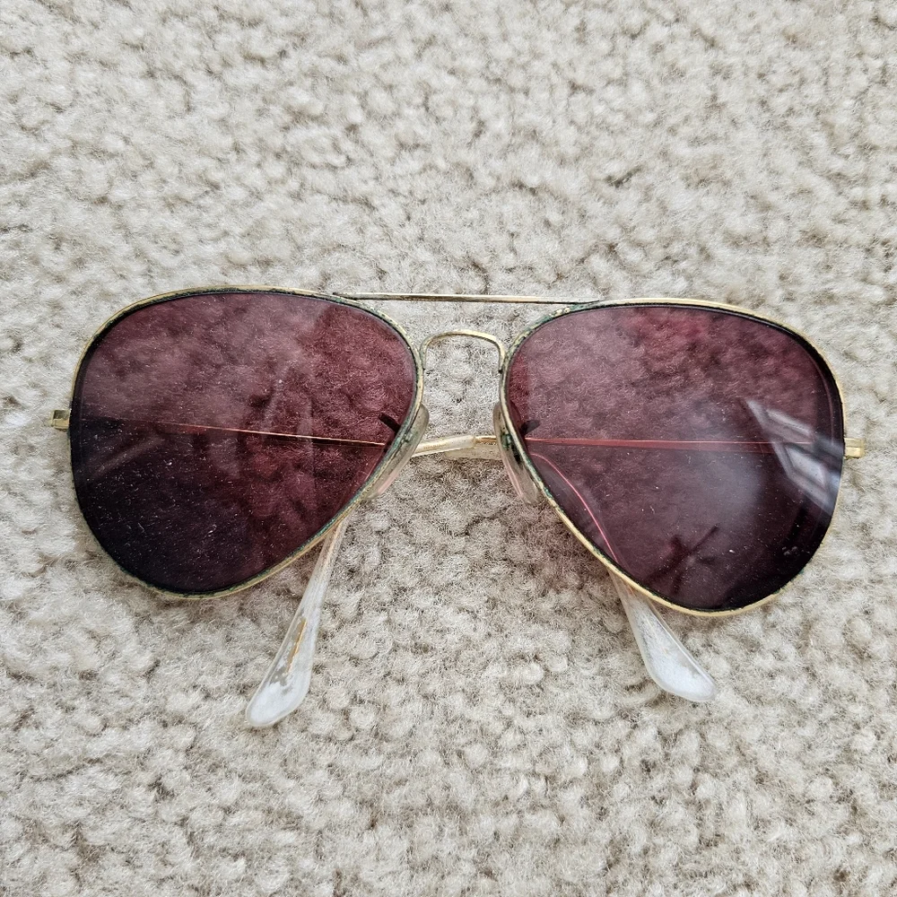 Vintage B&L Ray Ban USA sunglasses gold frames brown lenses